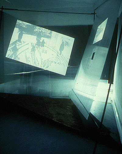 d-squared - video projects : Video into Architecture 