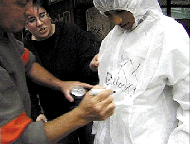 d-squared video project : Crossing Boundaries